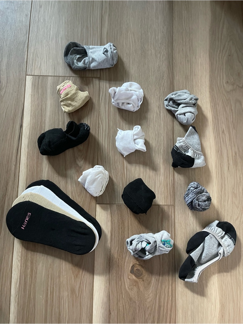 No-Show Socks Pack of 16 - Black, White, Gray, Tan